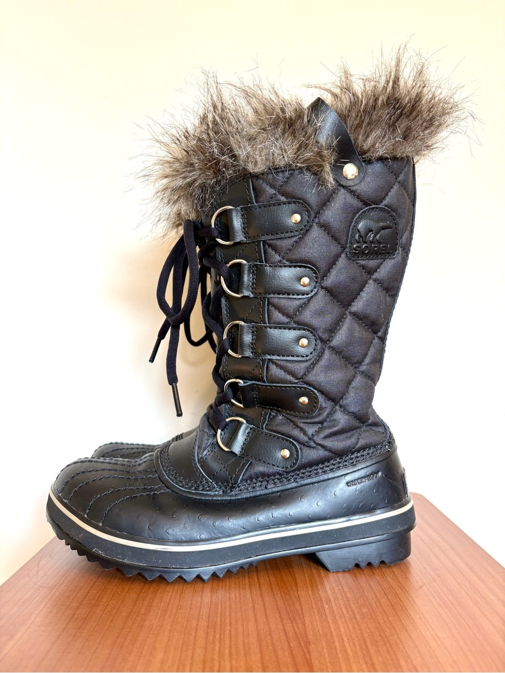 Sorel Tofino II Waterproof Winter Snow Boots Black Faux Fur Size 6.5
